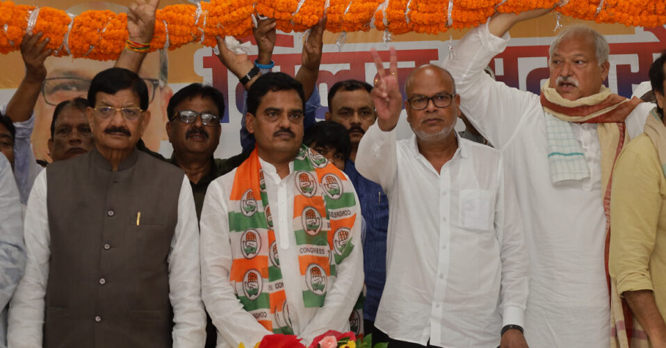 पूर्णिया के मेयर पति जितेंद्र कुमार कांग्रेस में हुए शामिल, हजारों समर्थकों के साथ थामा हाथ