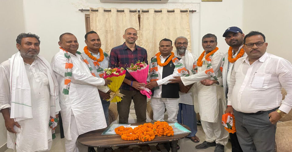 भाजपा से इस्तीफा देकर कांग्रेस में शामिल हुए कुणाल किशोर सहनी, हजारों समर्थकों के साथ थामा हाथ