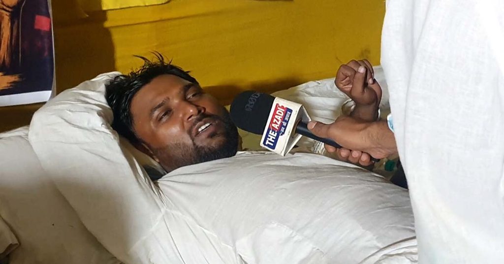गर्दनीबाग में आमरण अनशन पर बैठे अमन कुमार से दी आज़ादी की बातचीत